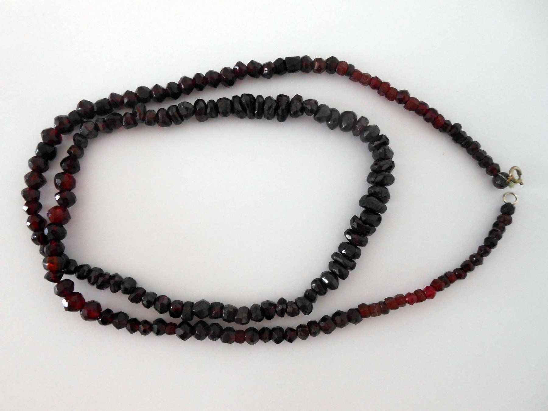 Catenine: Halskette aus Granat-Steinen – Usato da Wolfhalden venduto da Gaertner3