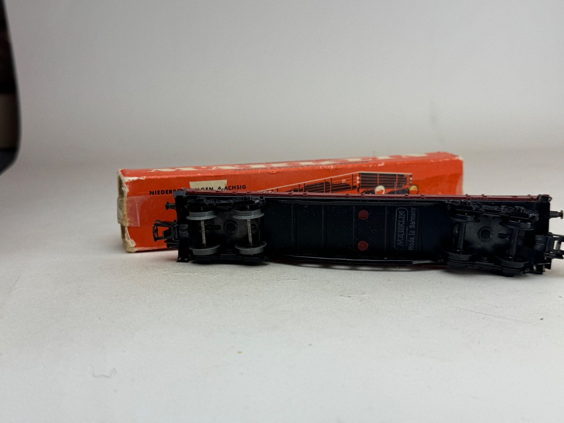Märklin Modellini di ferrovie: EB-  Märklin 4 Achs Flachwagen – Usato da Elm venduto da Wikmtz 1