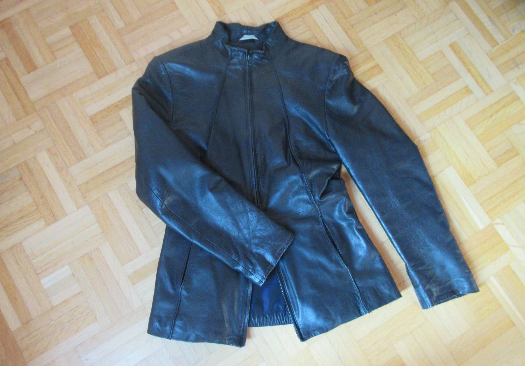 Giacche: tolle Lederjacke Damen schwarz it.42/ 36 – Usato da Lichtensteig venduto da mosovi 2
