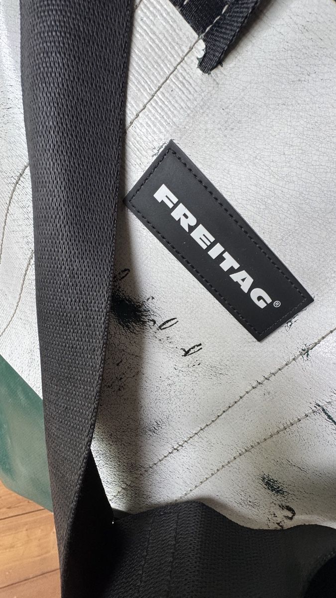 Freitag Borse: Weiss Grüne Freitag Tasche – Usato da Chur venduto da arxi 9