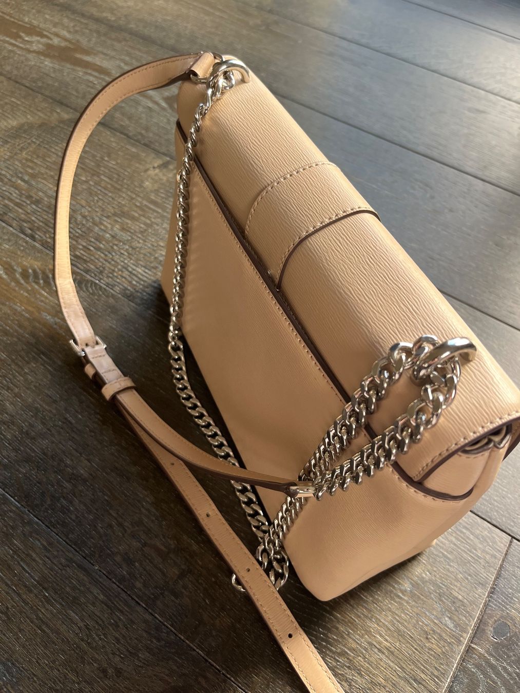 DKNY Taschen für Damen: Sac DKNY cuir beige – Gebraucht aus Posieux von evs_57x2 1