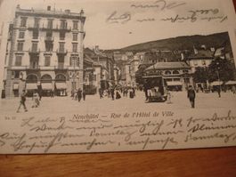 Neuchatel rue de l'hotel de Ville, 1902, belebt. o Neuchatel