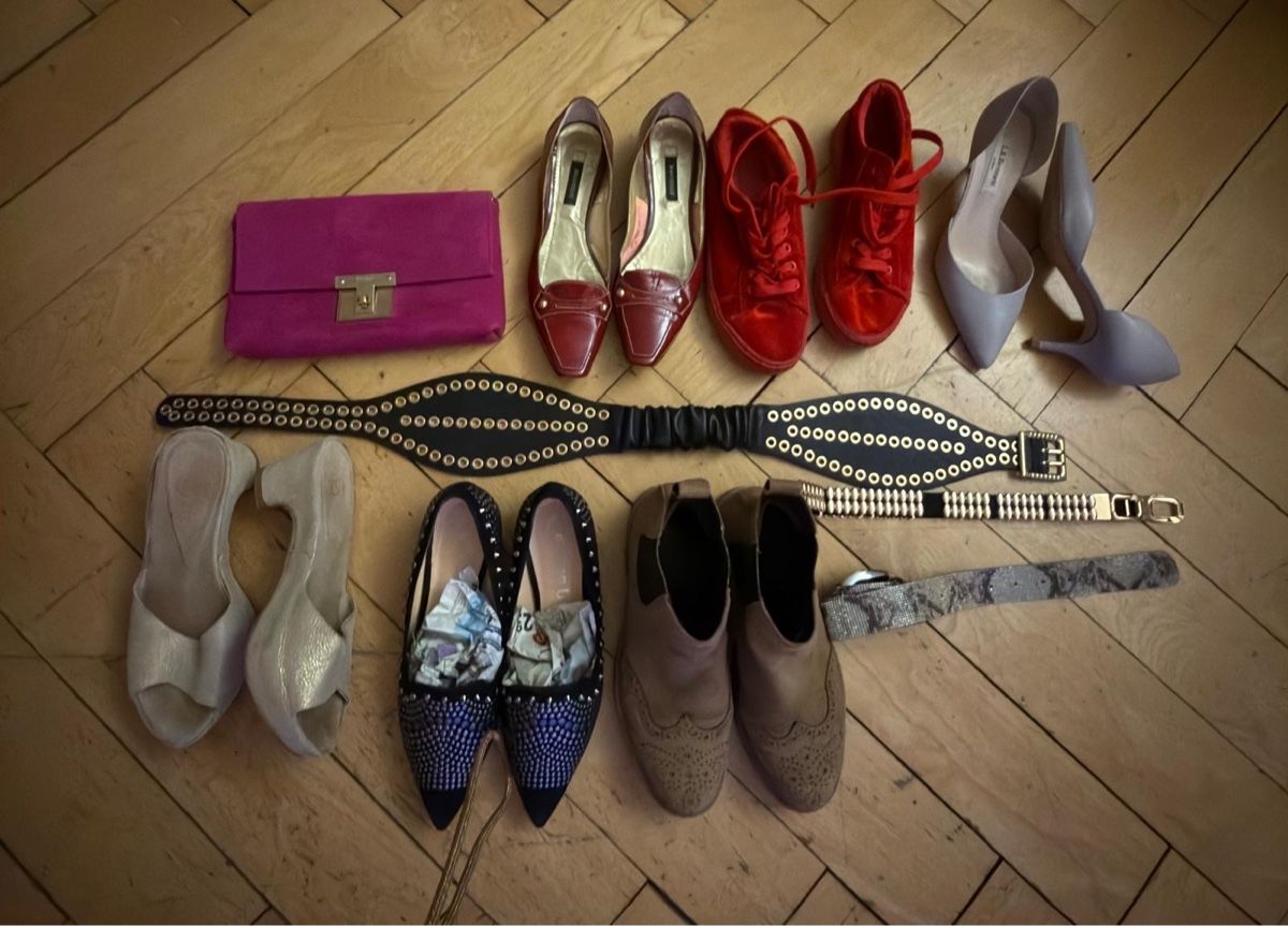 Lotti di vestiti: Kleider und Accessoires  – Usato da Zürich venduto da ben_tz2b 1