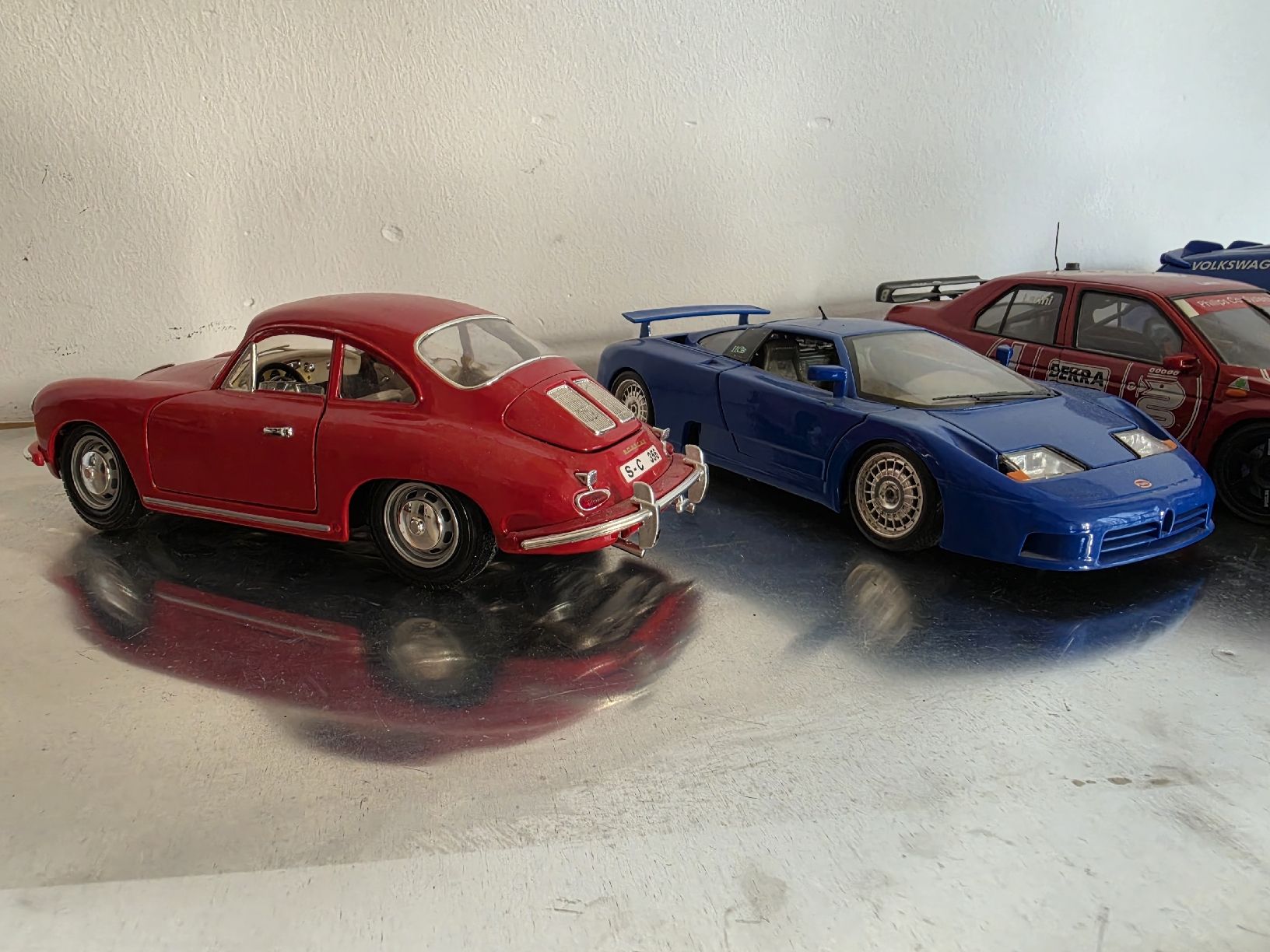 Modellini d'auto: Model Autos, Spielzeug Autos 1:18 – Usato da zürich venduto da val_yr8v 8