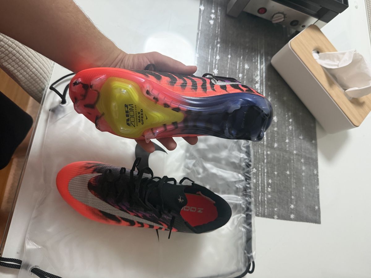 Scarpe da uomo: Nike Superfly 11 Scorpion  – Nuovo (secondo la descrizione) da Lenzburg venduto da fit_w6xz 3
