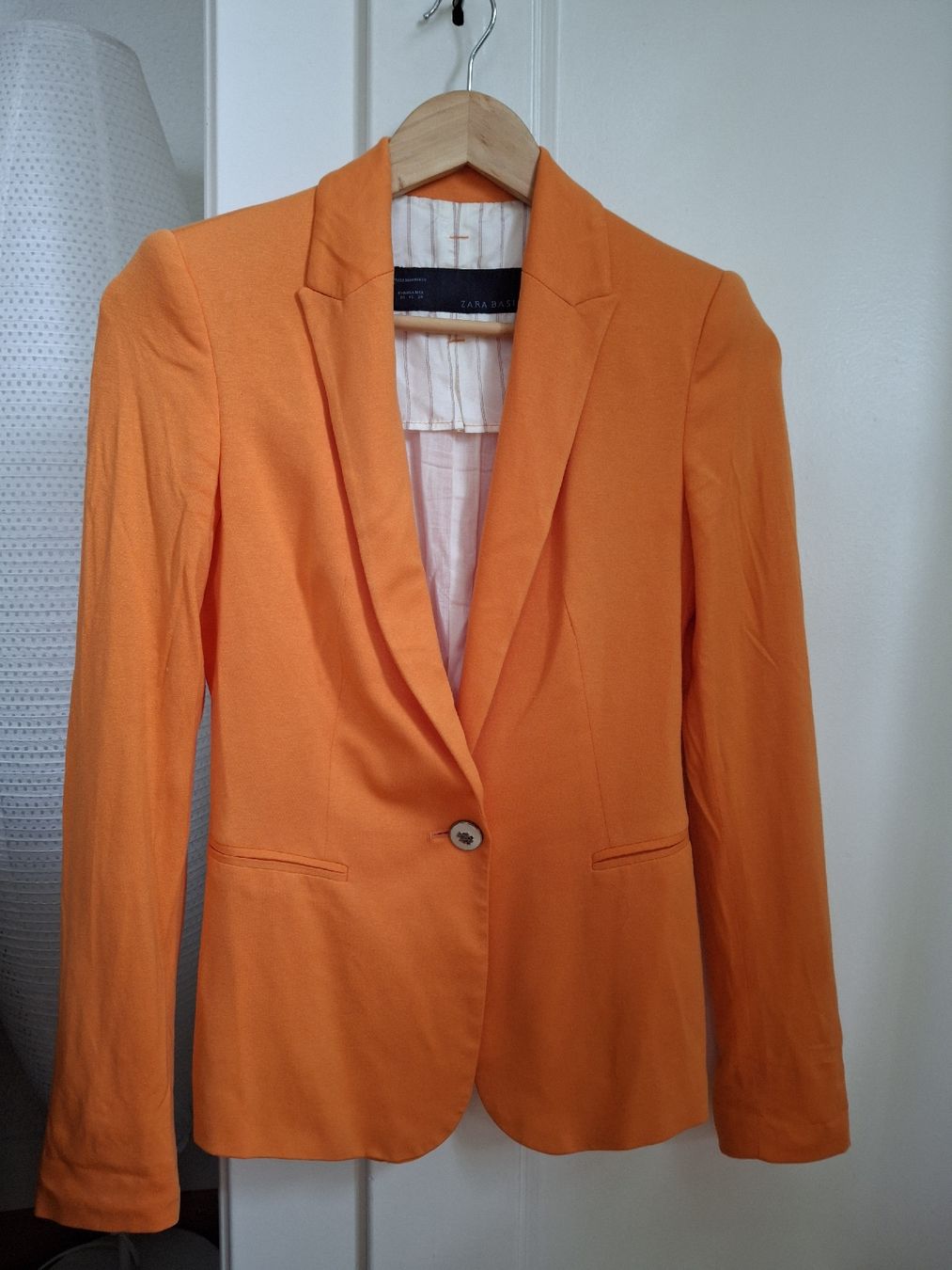 Zara Giacche: Blazer orange Zara XS – Usato da Lausanne venduto da Cognitia