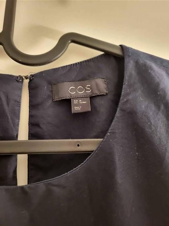 Cos Vestiti: COS Kleid dunkel blau Grösse 38 – Usato da St.Gallen venduto da mag_8cqk 1