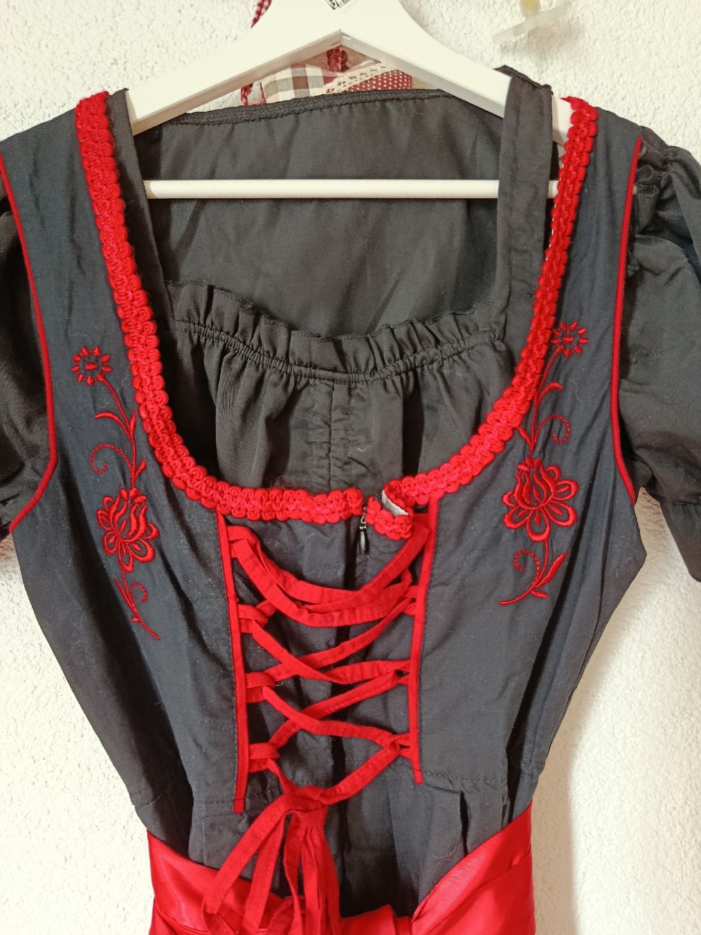 Vestiti: Wunderschönes Dirndl/Tracht Dirndl.com Grösse 38 – Usato da Wattwil venduto da sunicheyenne 2