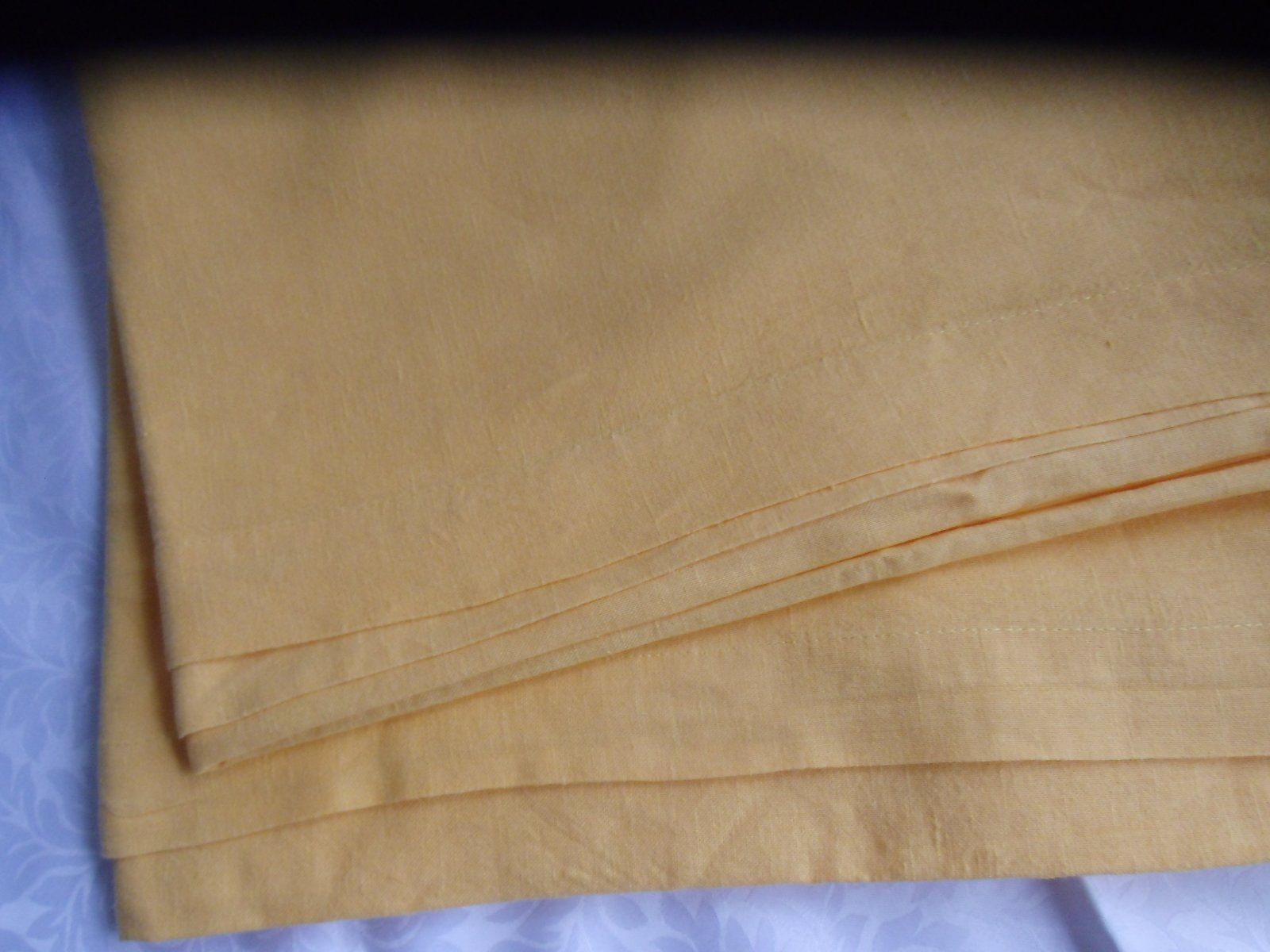 Altra biancheria da tavola: 2 Leintücher oder Tischdecken 125 cm x 160 cm, Orange – Usato da Walenstadt venduto da Pluisa 6