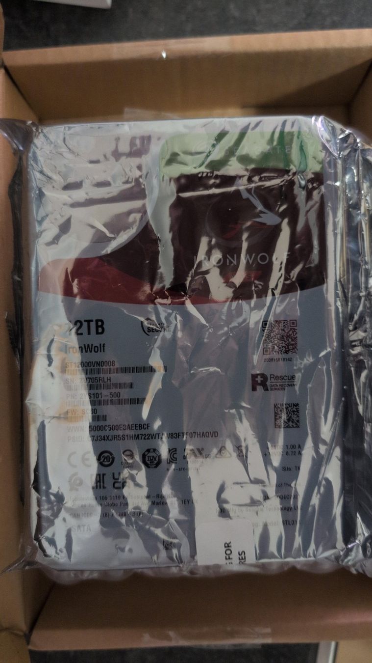 Seagate Harddisks: SeaGate IronWolf NAS 12 TB – Gebraucht aus Stans von Cherry_2000 2