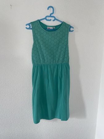 Sehr hübsches Sommerkleid Gr. 146/152