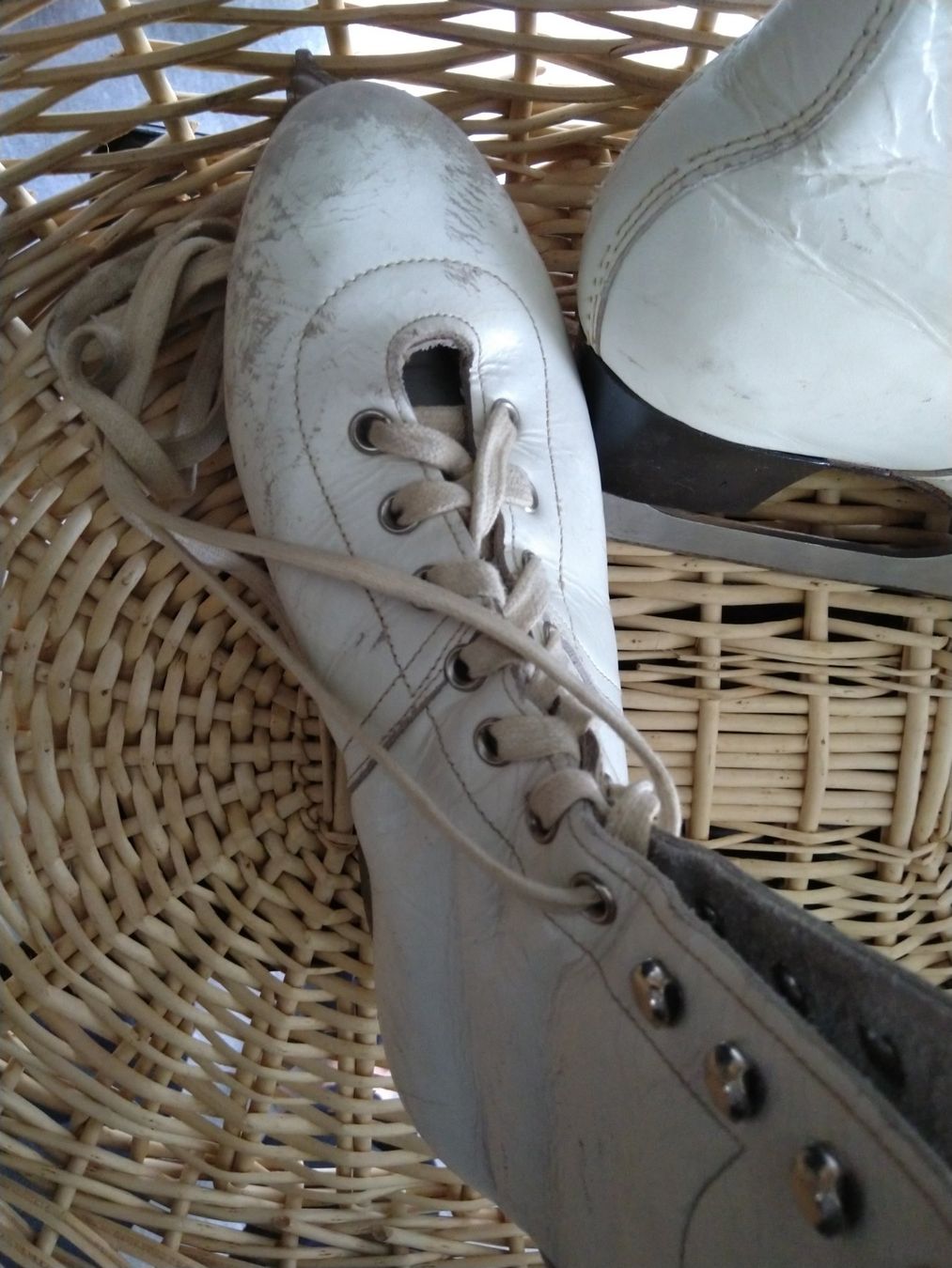 Pattini da ghiaccio: Schlittschuhe Eiskunstlauf – Usato da Rieden AG venduto da Galina11 1