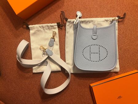 NEU: Hermès Evelyne 16 Amazone (Bleu Lin/Gris Perle)