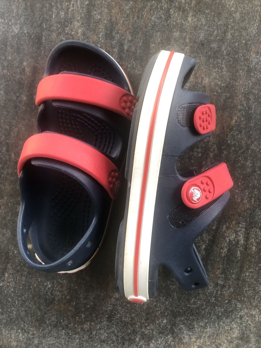 Crocs Herrenschuhe: Badeschuhe Kinder – Gebraucht aus Solothurn von galinka 3