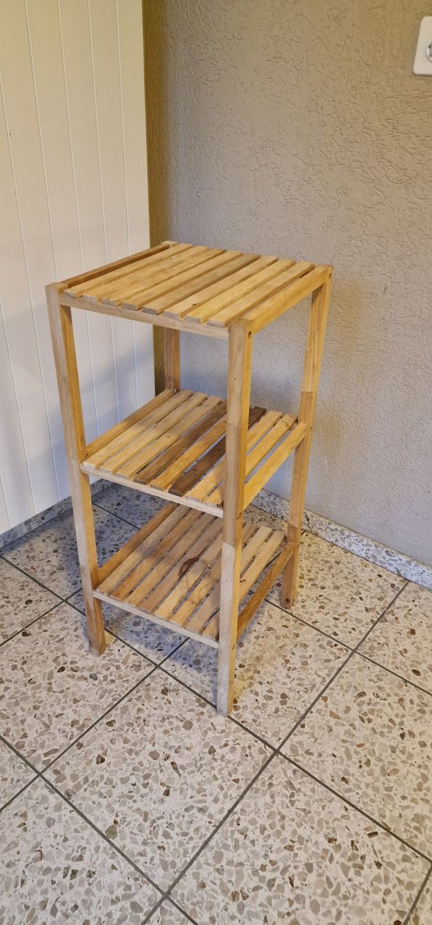 Scaffali: Holzregal – Usato da Kloten venduto da whitestar517