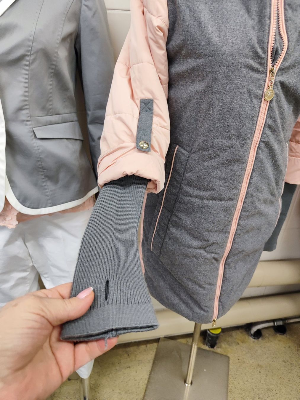 Jacken & Mäntel: Mädchen/ damen  Jacke Gr 160 – Gebraucht aus Langnau am Albis von Judithsebi 3