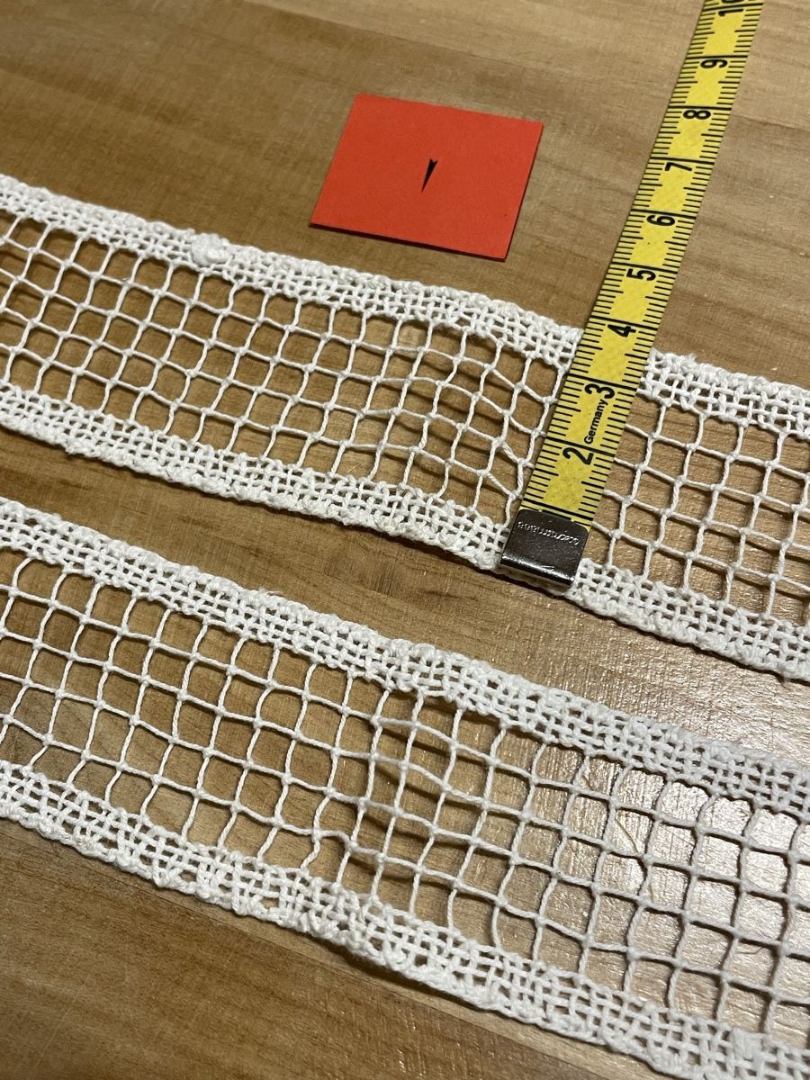 Nastri decorativi: Spitzenband Handarbeit – Usato da Rümlang venduto da euqinom16 1