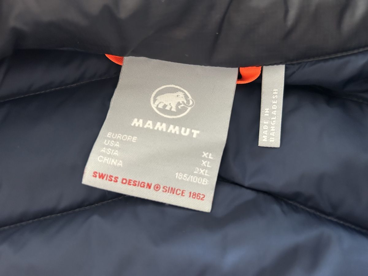 Mammut Jacken: Mammut Jacket Blue XL – Gebraucht aus Zürich von _Jose_ 5