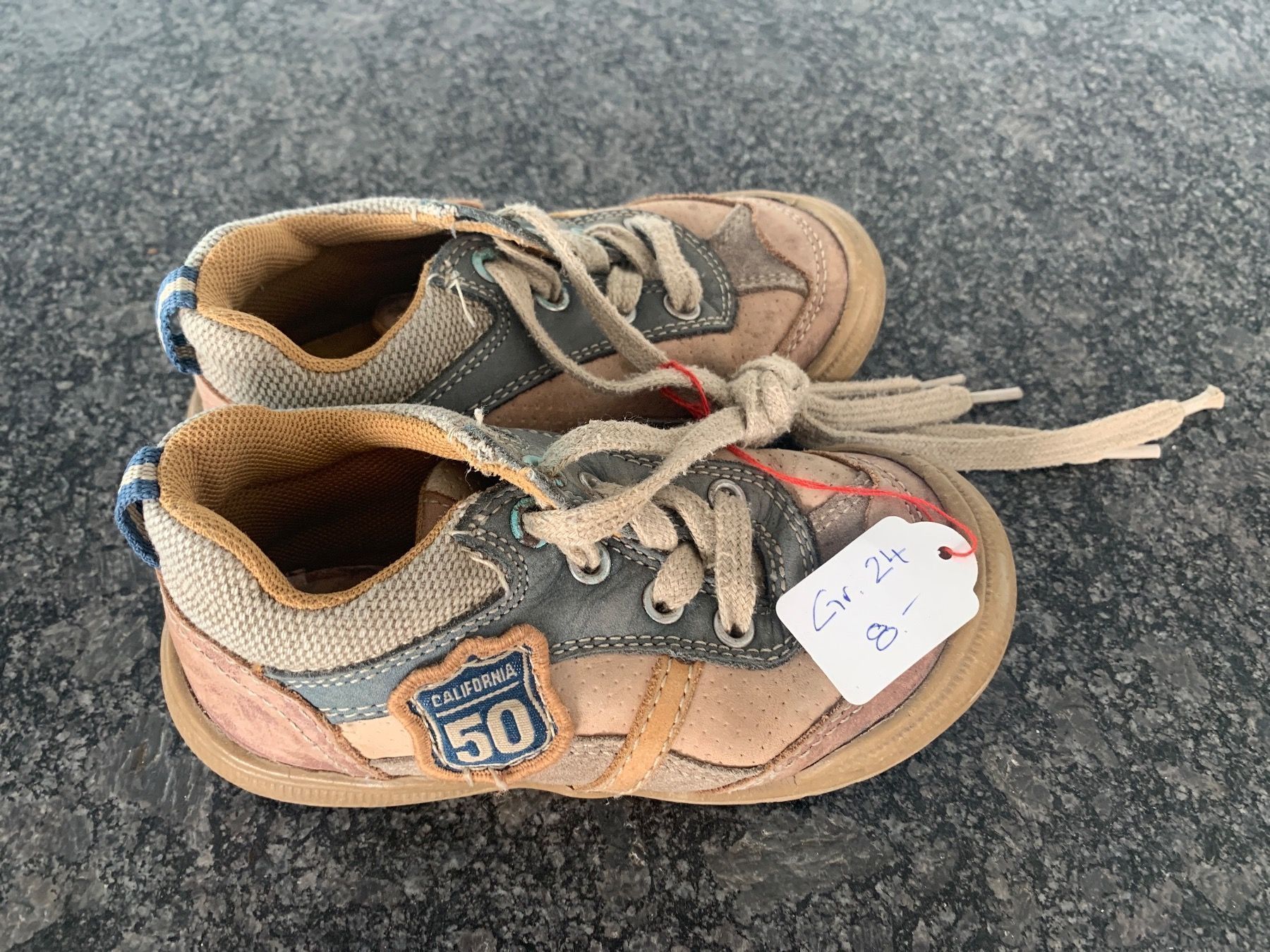 Scarpe per ragazzi: Leder Halbschuhe, Gr. 24 – Usato da Kallnach venduto da Thetrader