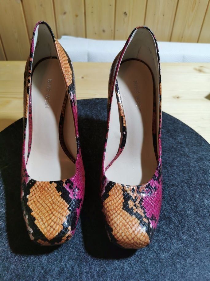 Damenschuhe: Schuhe "Nine West" Schlangenprint Gr. 39 – Gebraucht aus Sirnach von windrad65