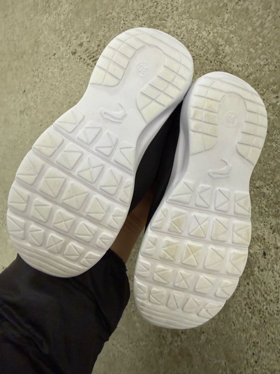 Dosenbach Scarpe per ragazze: Turnschuhe Mädchen, Grösse 30 - wie neu! – Usato da Dietikon venduto da Lena_90 2