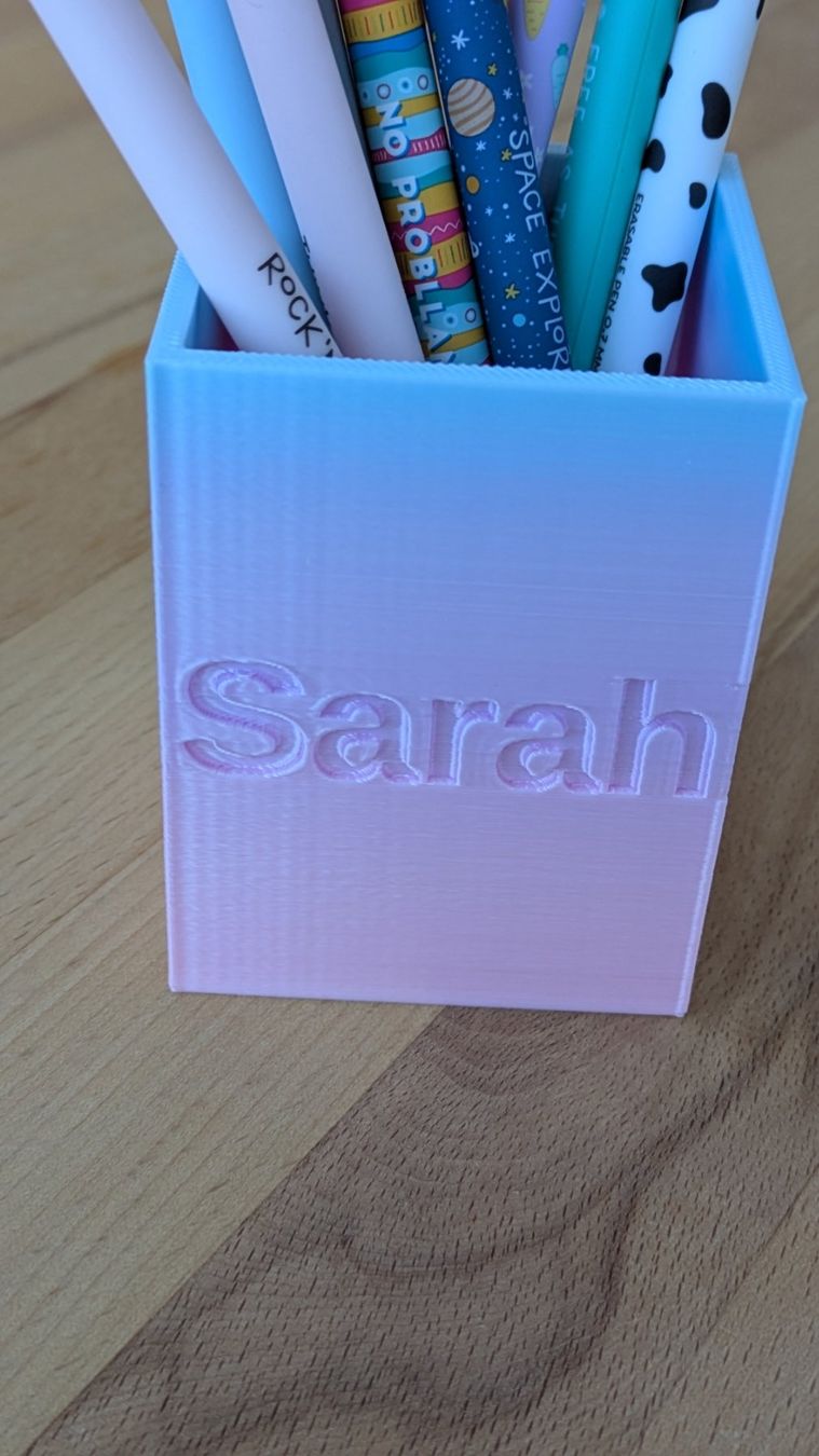 Altro in Scrittura & Disegno: Cooler personalisierter Stiftehalter Regenbogenfarbe Sarah – Nuovo e nell'imballaggio originale da Staufen venduto da Fleby84 1