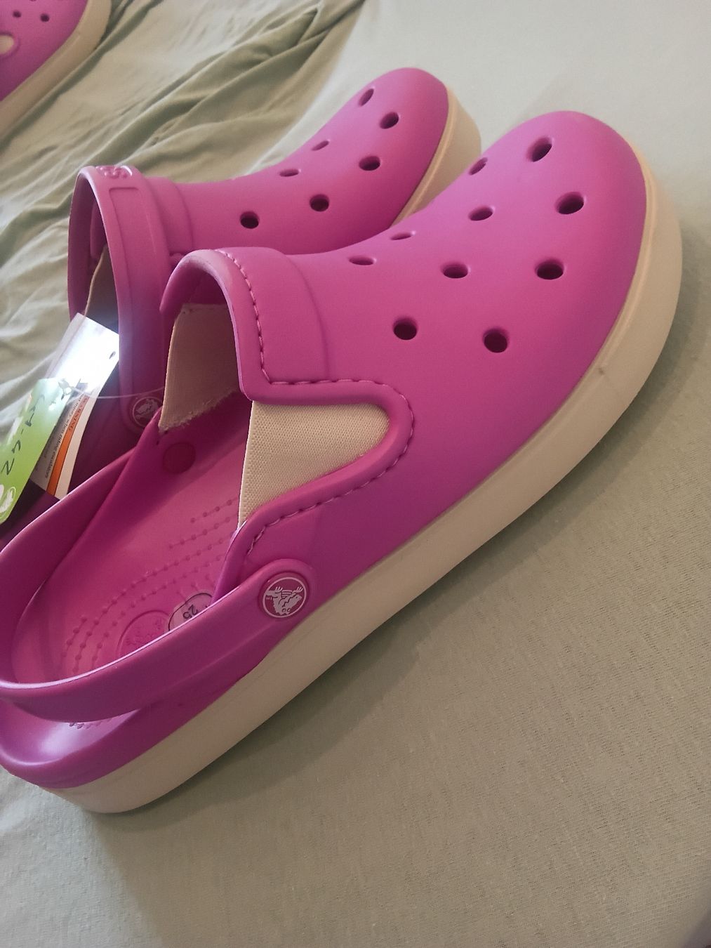Crocs Herrenschuhe: Crocs ORIGINAL Gr.8/10= 41/42 NEU – Neu und originalverpackt aus St.Gallen von Kristal54 4