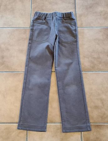 Gummizug Hose, olivegrün, von Hand genäht (Grösse 128)