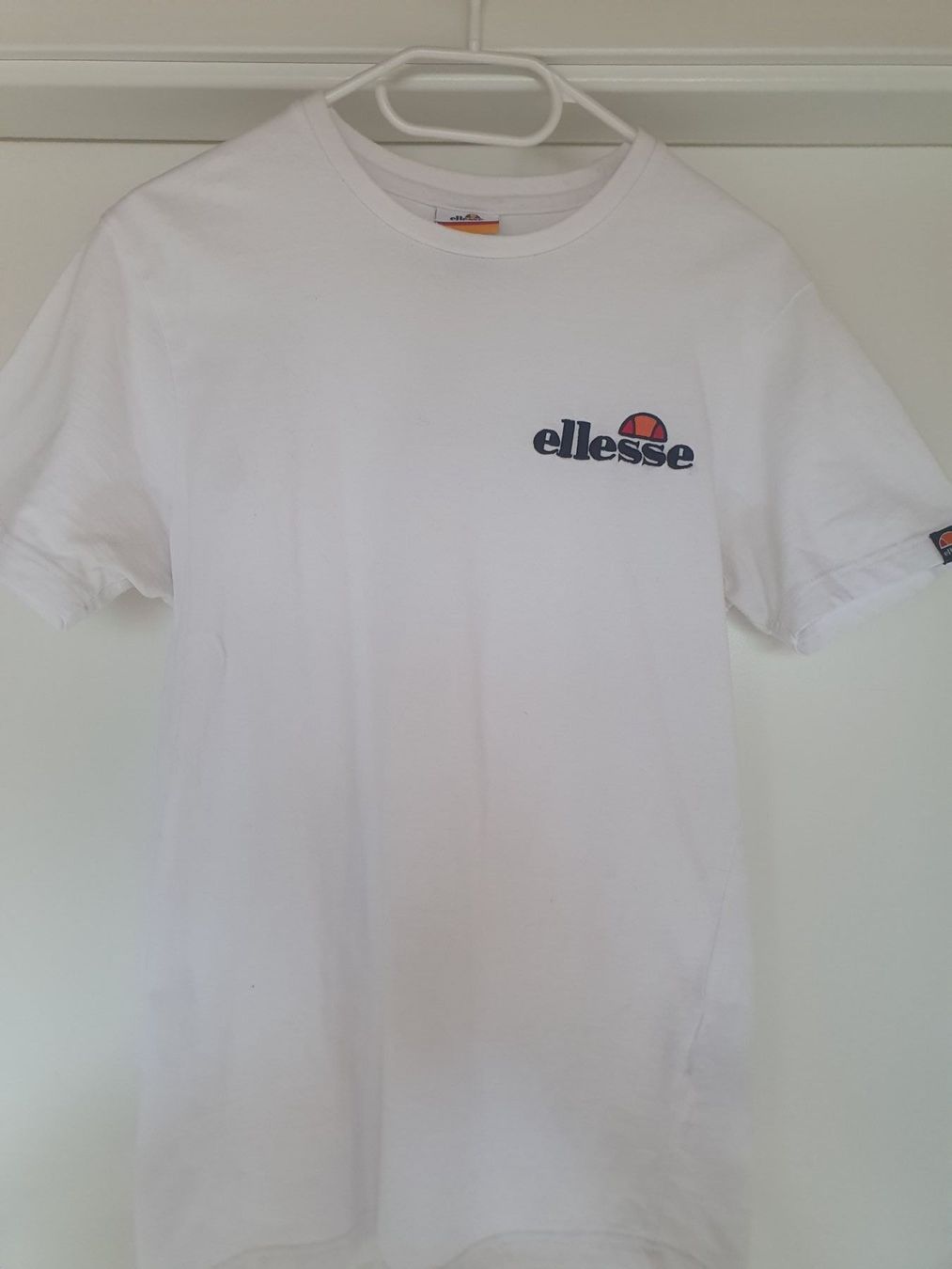 Ellesse T-shirt: T-shirt Ellesse® Voodoo – Usato da Monthey venduto da gae_22w9