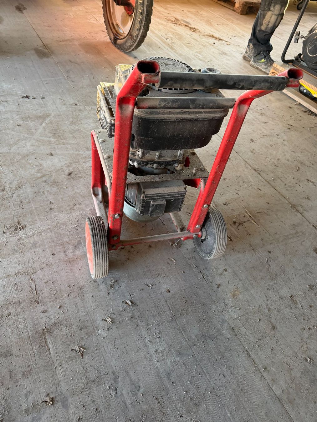 Generatori di corrente: Stromgenerator / Stromerzeuger /Generator Endress 20 BS 230V – Usato da Engwilen venduto da FaehAnhaengerGmbH 2