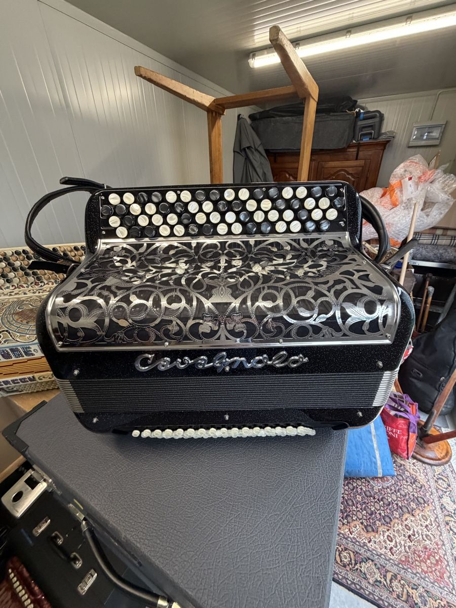 Strumenti musicali: Cavagnolo – Usato da Füllinsdorf venduto da MiGeiss64 5