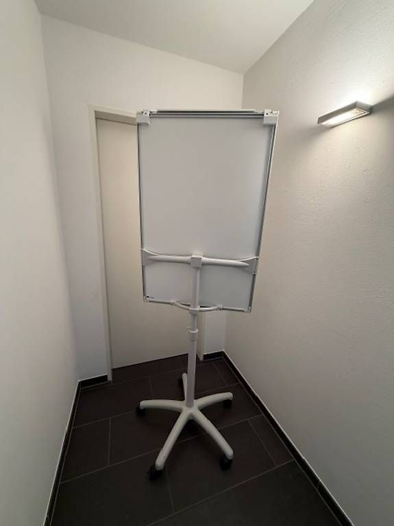 Lavagne: Flipchart Marke Nobo Impression Pro - NP CHF 189.00 – Usato da Hombrechtikon venduto da Piluu 1