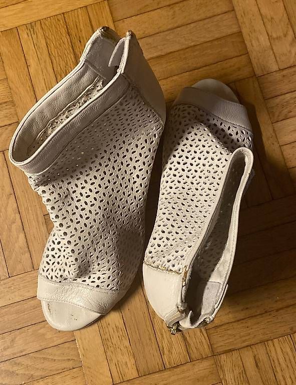 Scarpe da donna: Schuhe gr 38 – Usato da Basel venduto da vla_6zt2 1