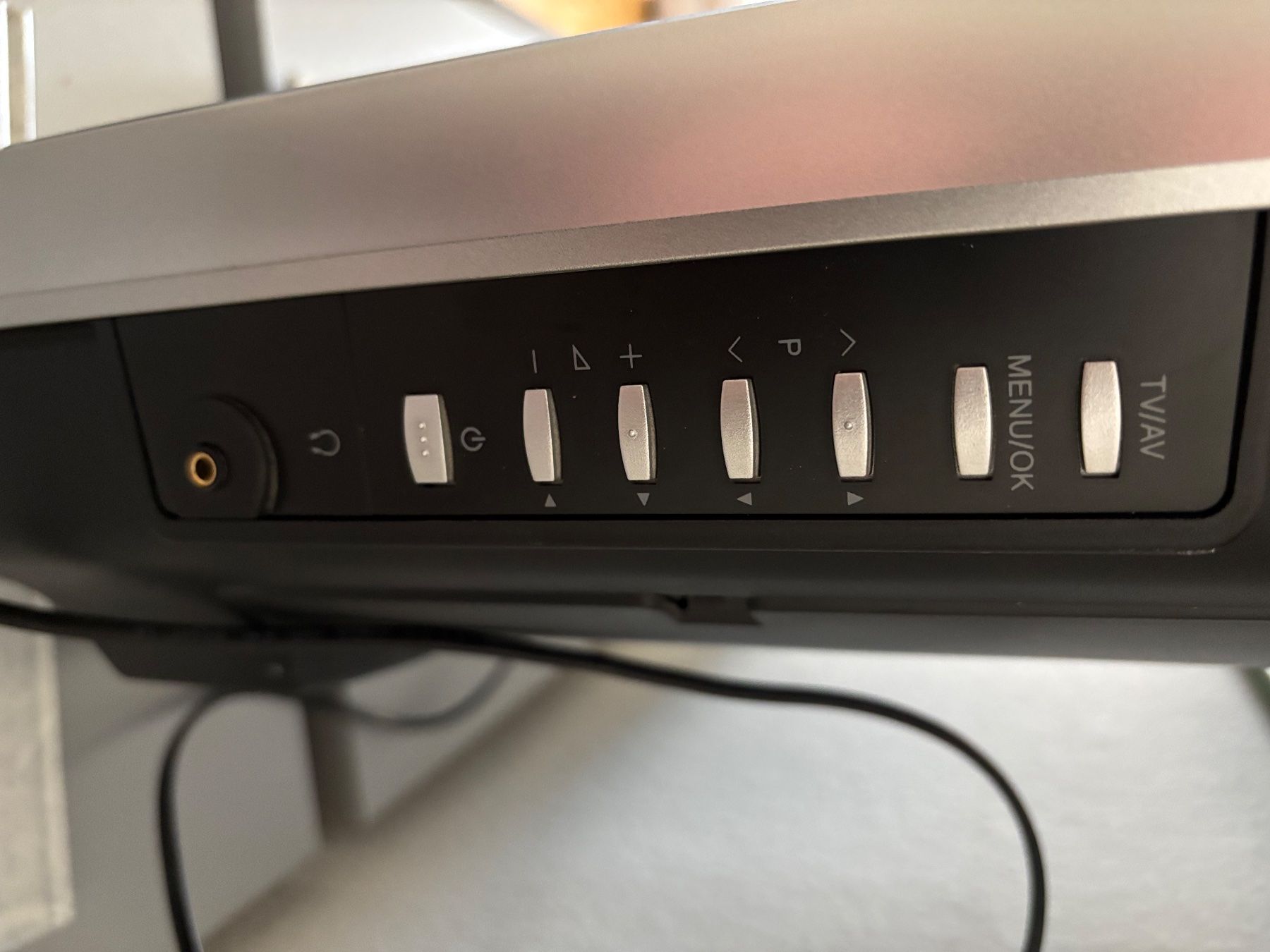 JVC Fernseher: JVC LCD ideal für Ferienwohnung oder kleine Wohnung – Gebraucht aus Küssnacht am Rigi von Sam51 3