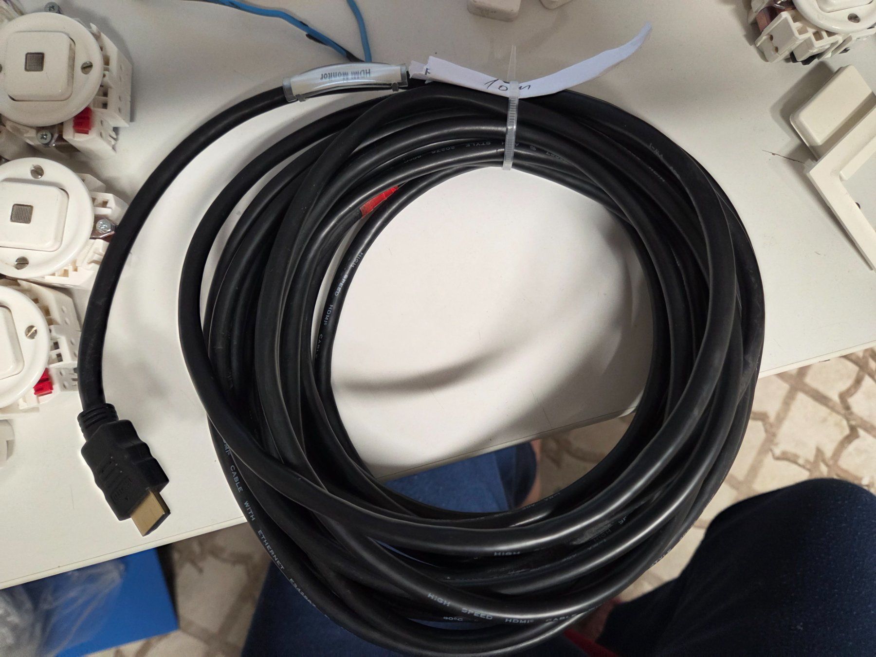 Cavi: High Speed HDMI Kabel 10m – Usato da Zürich venduto da Alibaba1234