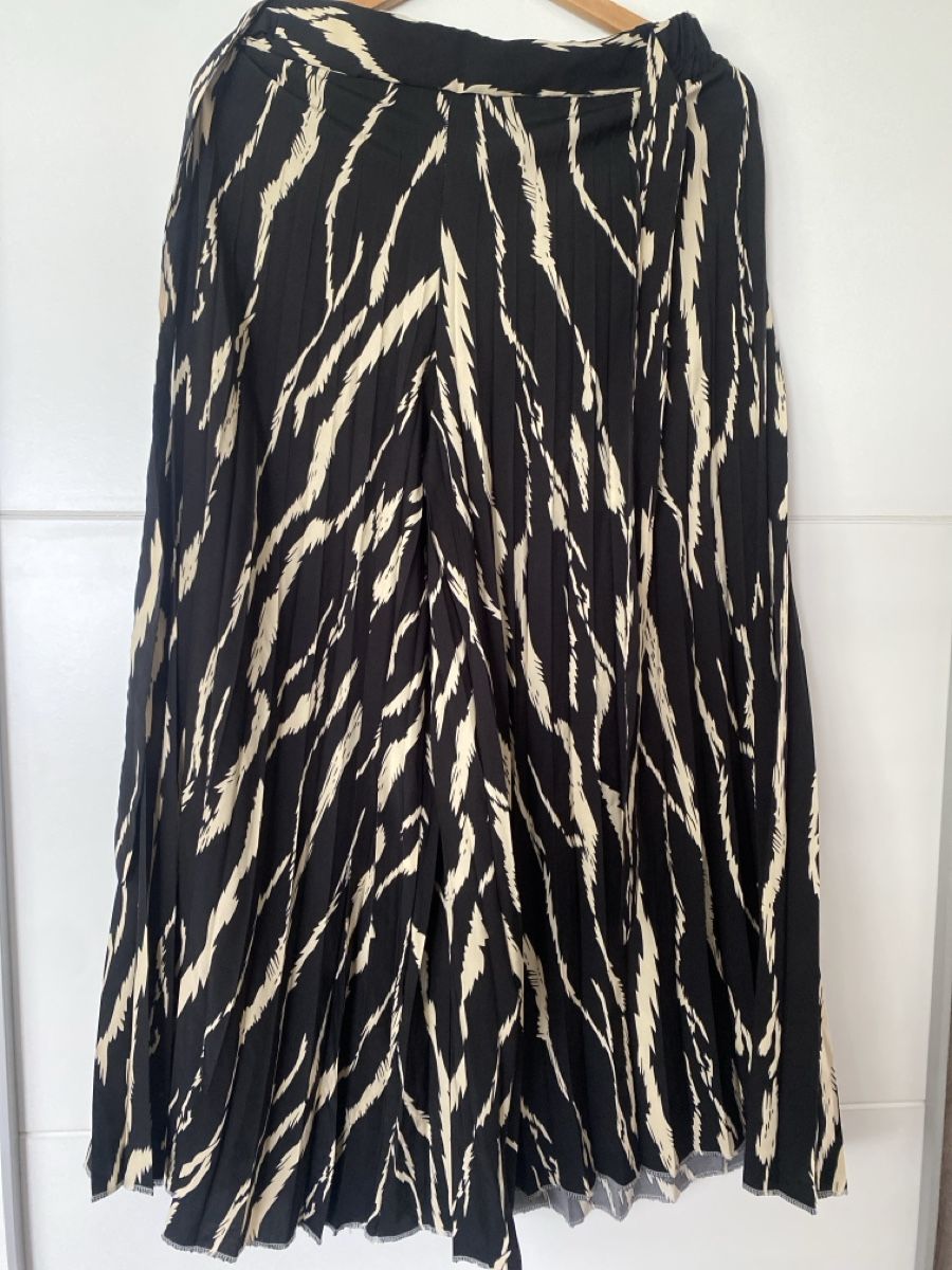 Pantaloni: Sommerhose schwarz- beige – Usato da Alpnach Dorf venduto da melbb