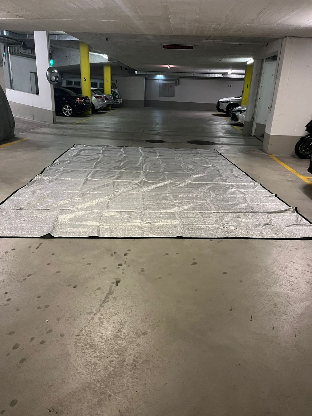 Camping Fahrzeuge: isolationsmatte für grosse Autos – Gebraucht aus Bäretswil von odermattli01 2