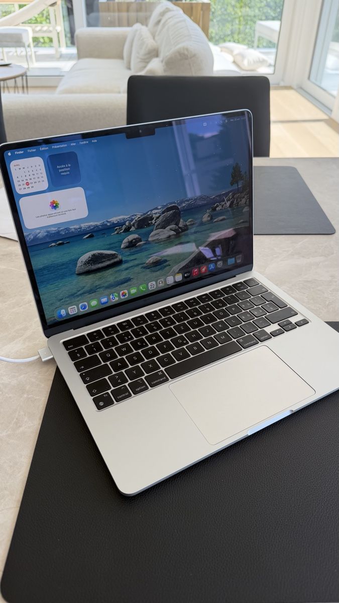 Apple Notebook: MacBook Air 2024 256 Go M3 – Usato da Pully venduto da Vincent_b 1