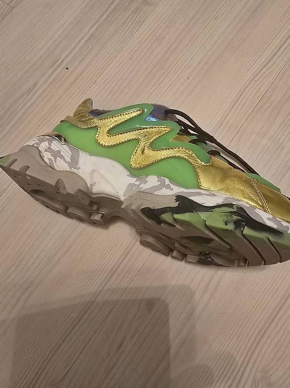 Damenschuhe: Sneakers – Gebraucht aus Gutenswil von evita.64 1