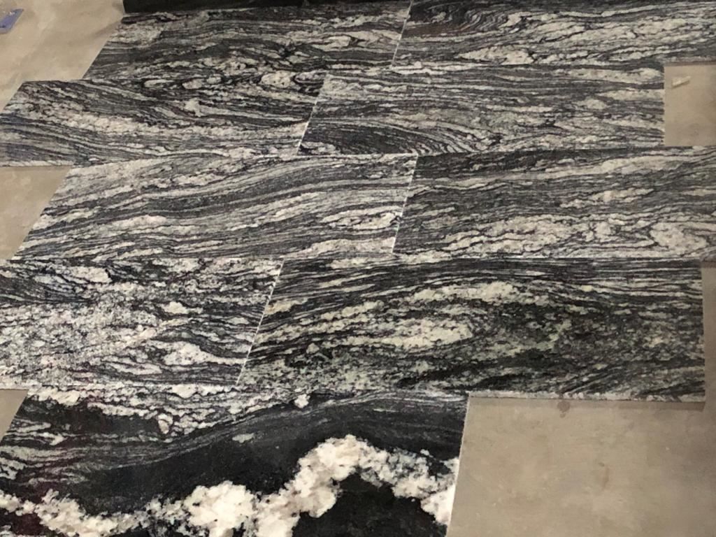 Rivestimenti per pavimenti: 49.3 m2 Paket Granitfliese Black Forest – Nuovo e nell'imballaggio originale da Dietikon venduto da Baedershop24 3
