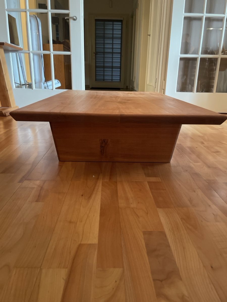 Tables: Massiver Couchtisch Kirschholz 130x60cm – D'occasion à Luzern par lelement 1