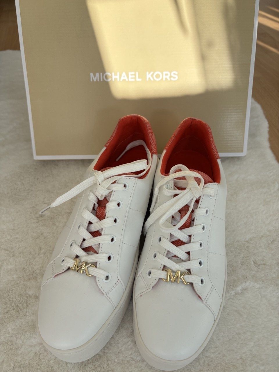 Michael Kors Scarpe da donna: Neue Michael Kors Sneakers in Grösse 38 – Nuovo e nell'imballaggio originale da Zollikofen venduto da dst_6cp2