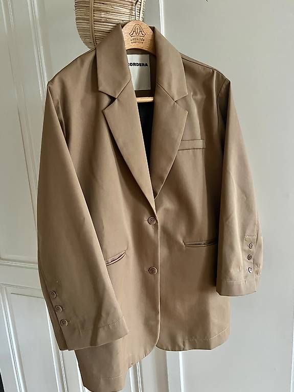 Giacche: Monica Cordera Oversized Blazer – Usato da Bern venduto da Peixxe 4