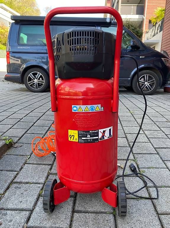 Einhell Kompressoren: Luftkompresser von Einhell, 50l Tank, 10Bar – Gebraucht aus Küssnacht am Rigi von 1a1a 1