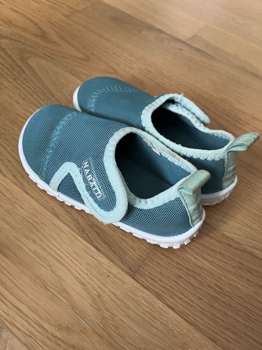 Decathlon Scarpe per ragazzi: Wasserschuhe Decathlon Gr24 – Usato da Root venduto da Kametaro 3