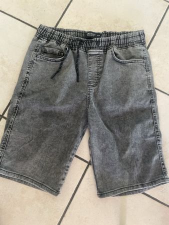 Herren Jeans Shorts Gr. W30 regular fit grau Used
