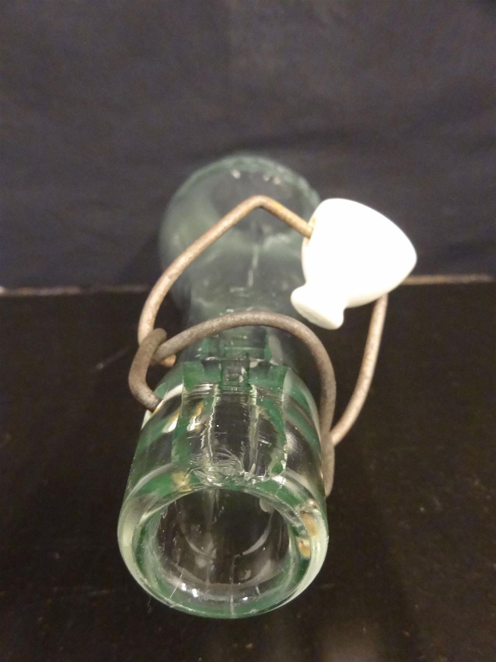 Bicchieri, Caraffe & Bottiglie: alte Flasche HENNIEZ SANTÉ – Usato da Kerzers venduto da Flaschenposten 8