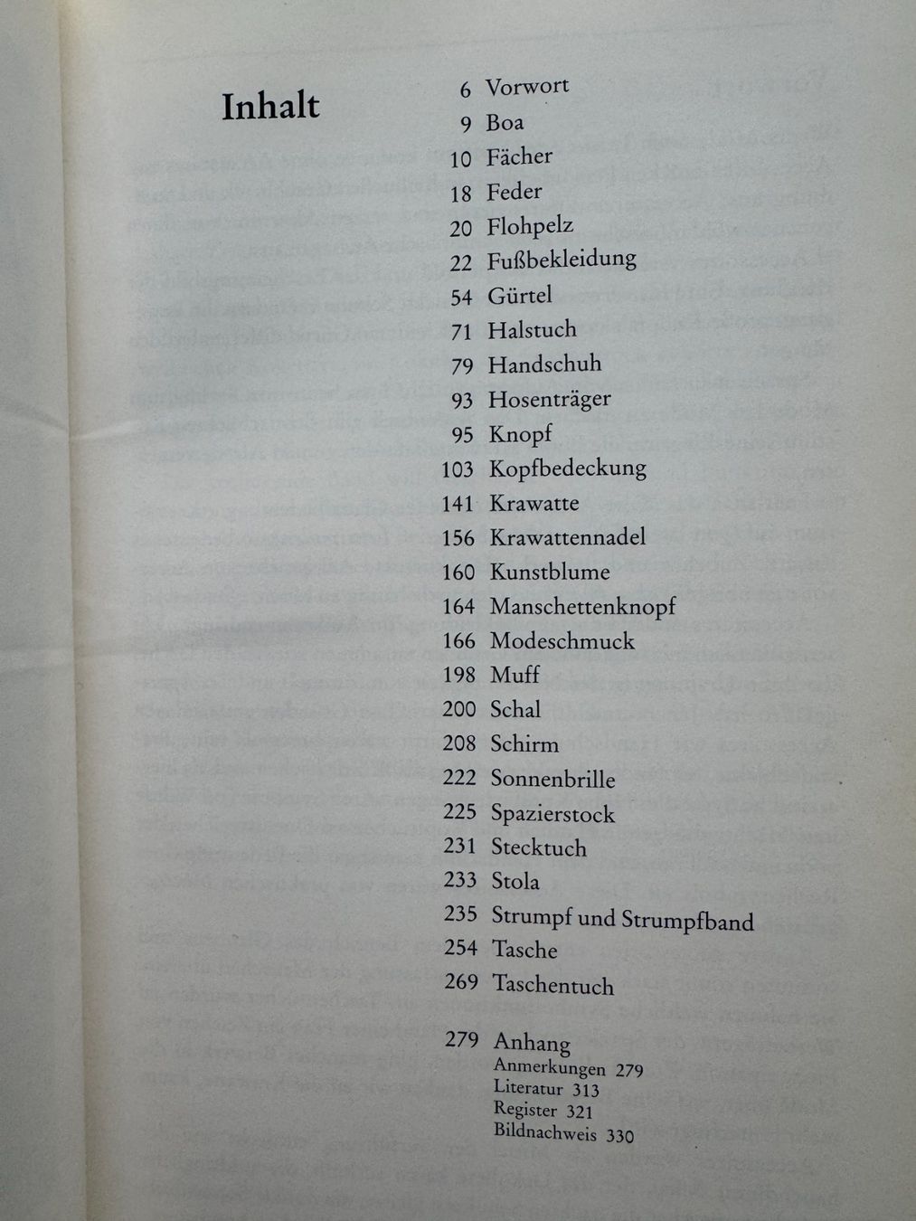 Libri: LOSCHEK - Accessoires - Symbolik und Geschichte – Usato da Basel venduto da Kornblumen 1