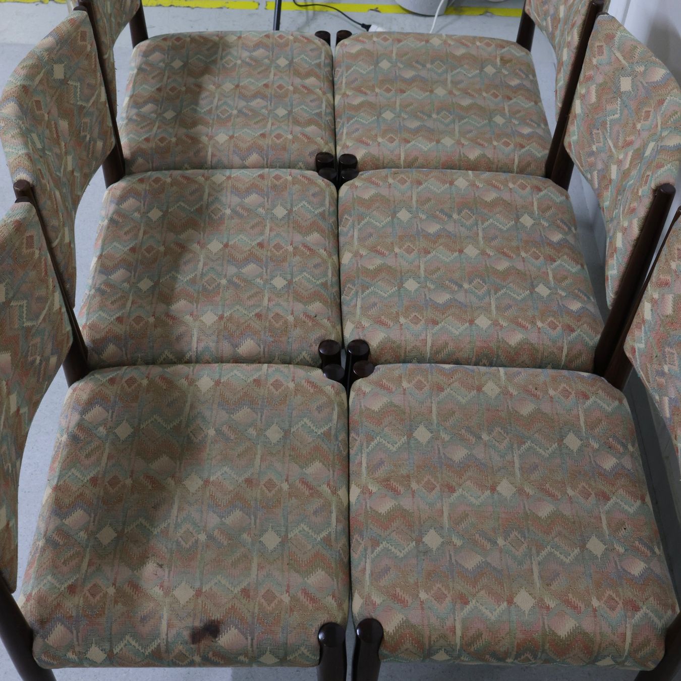 Stühle: Vintage-Esszimmerstühlen – Gebraucht aus Volketswil von brockipfannenstil 6
