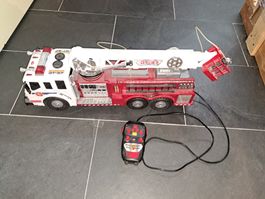 Feuerwehr mit Kabelfernsteuerung